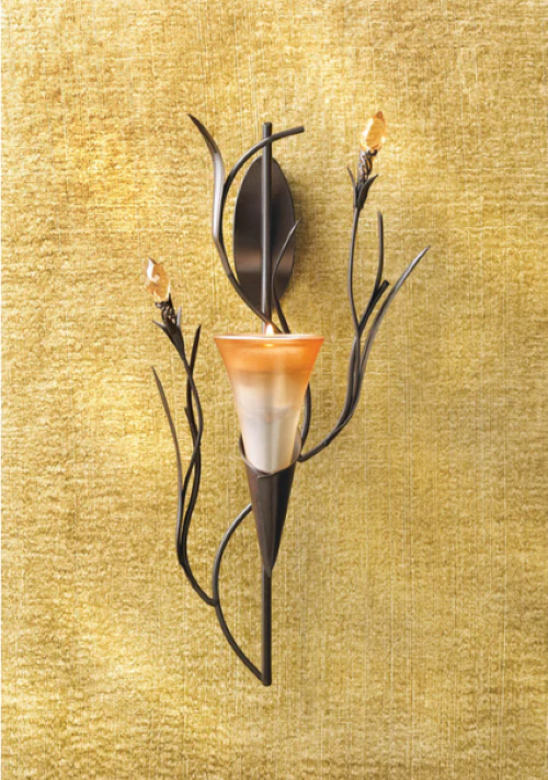 Dawn Lily Wall Sconce