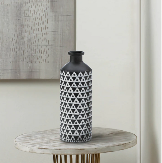 Mazara Black and White Vase